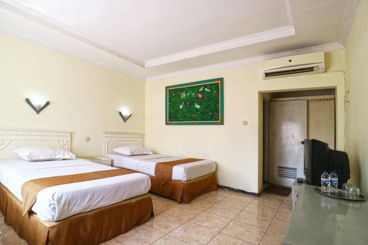 Hotel Tanjung Surabaya Exterior foto
