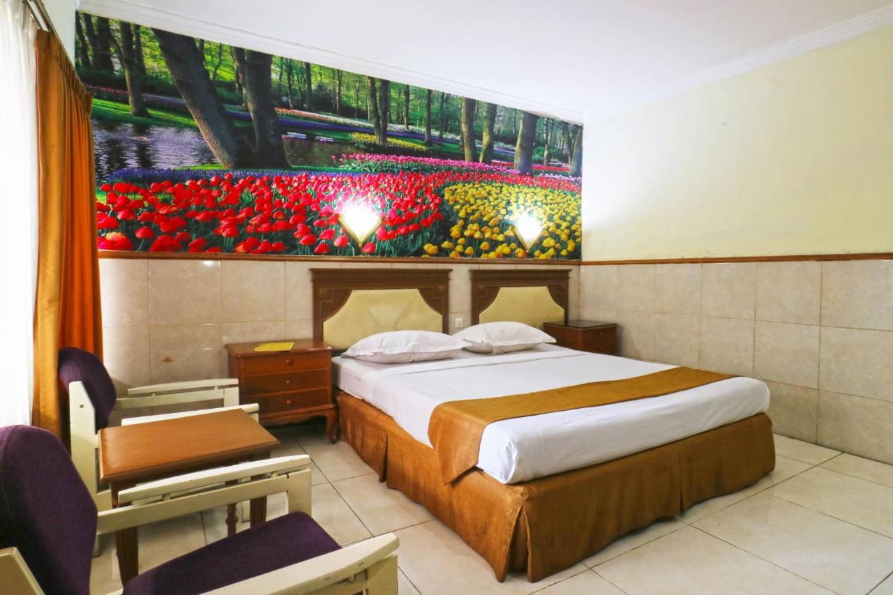 Hotel Tanjung Surabaya Exterior foto