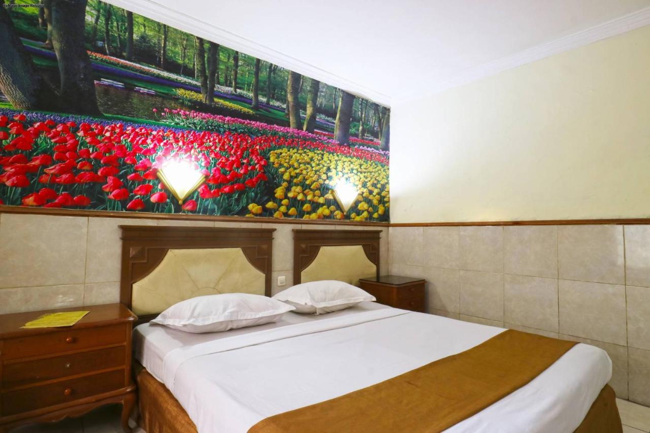 Hotel Tanjung Surabaya Exterior foto